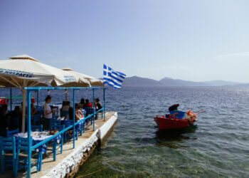 Savoring the sips and sounds of a Greek taverna
