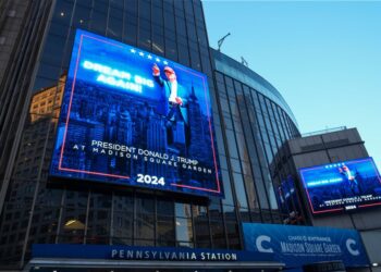 Knicks fans warn Trump to expect hostile reception at NBA Finals game