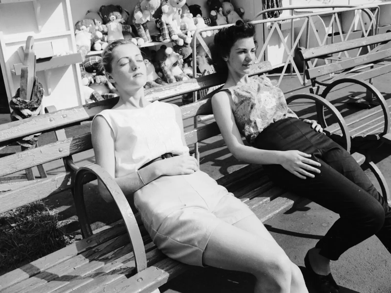 women palisades amusement park