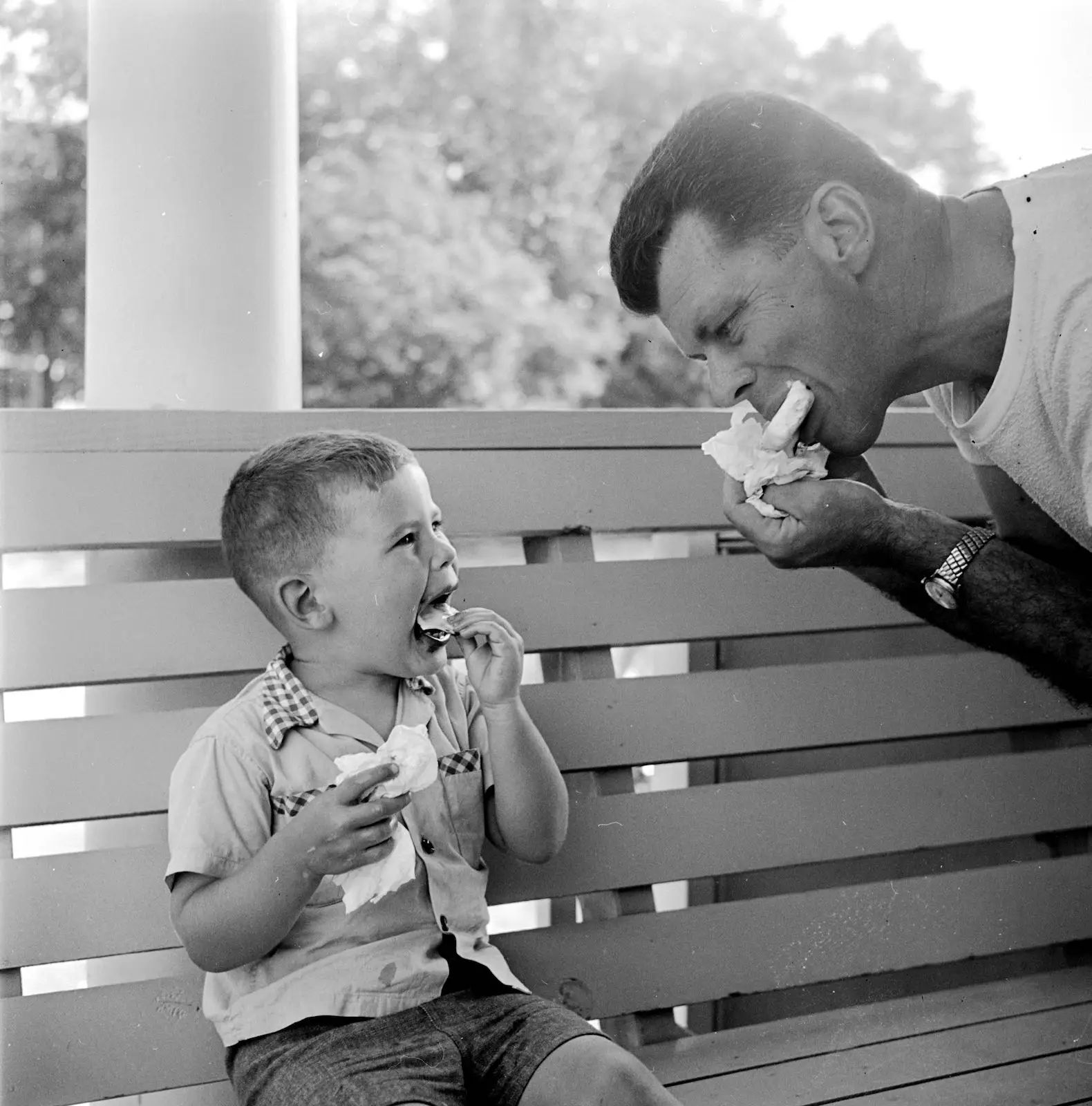 father son ice cream