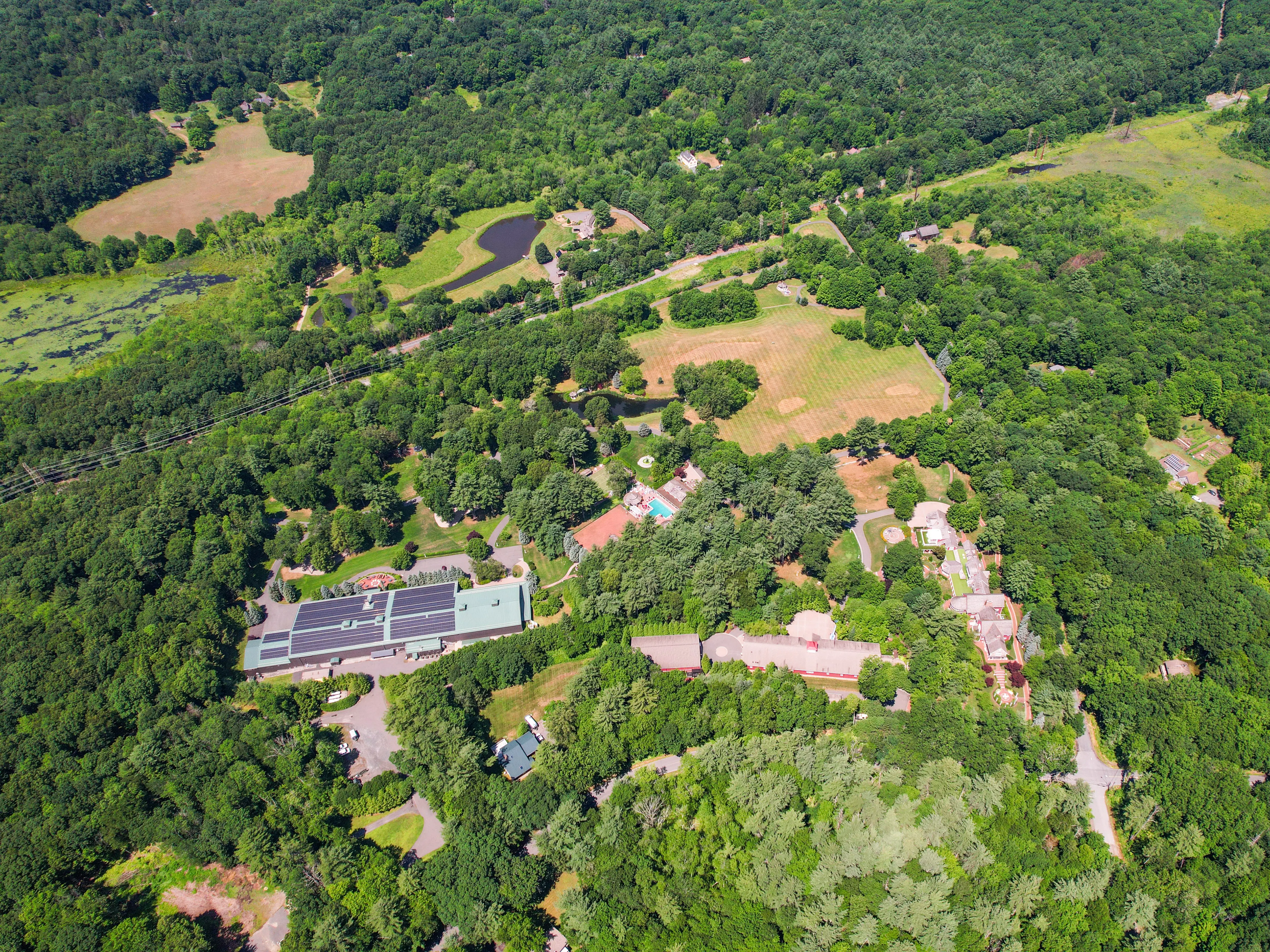 Yankee Candle Founder's estate goes up for sale