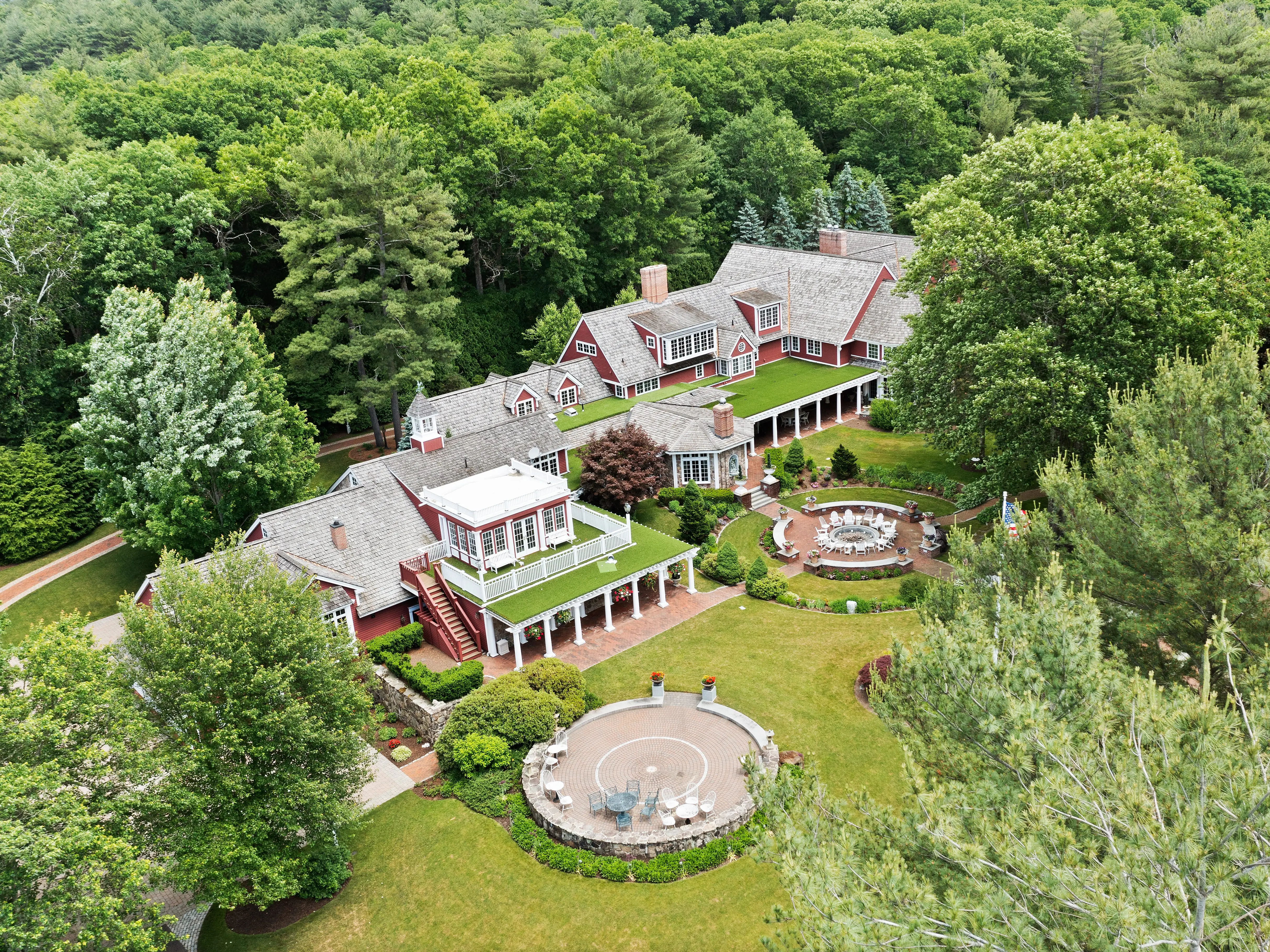 Yankee Candle founder estate hits the market