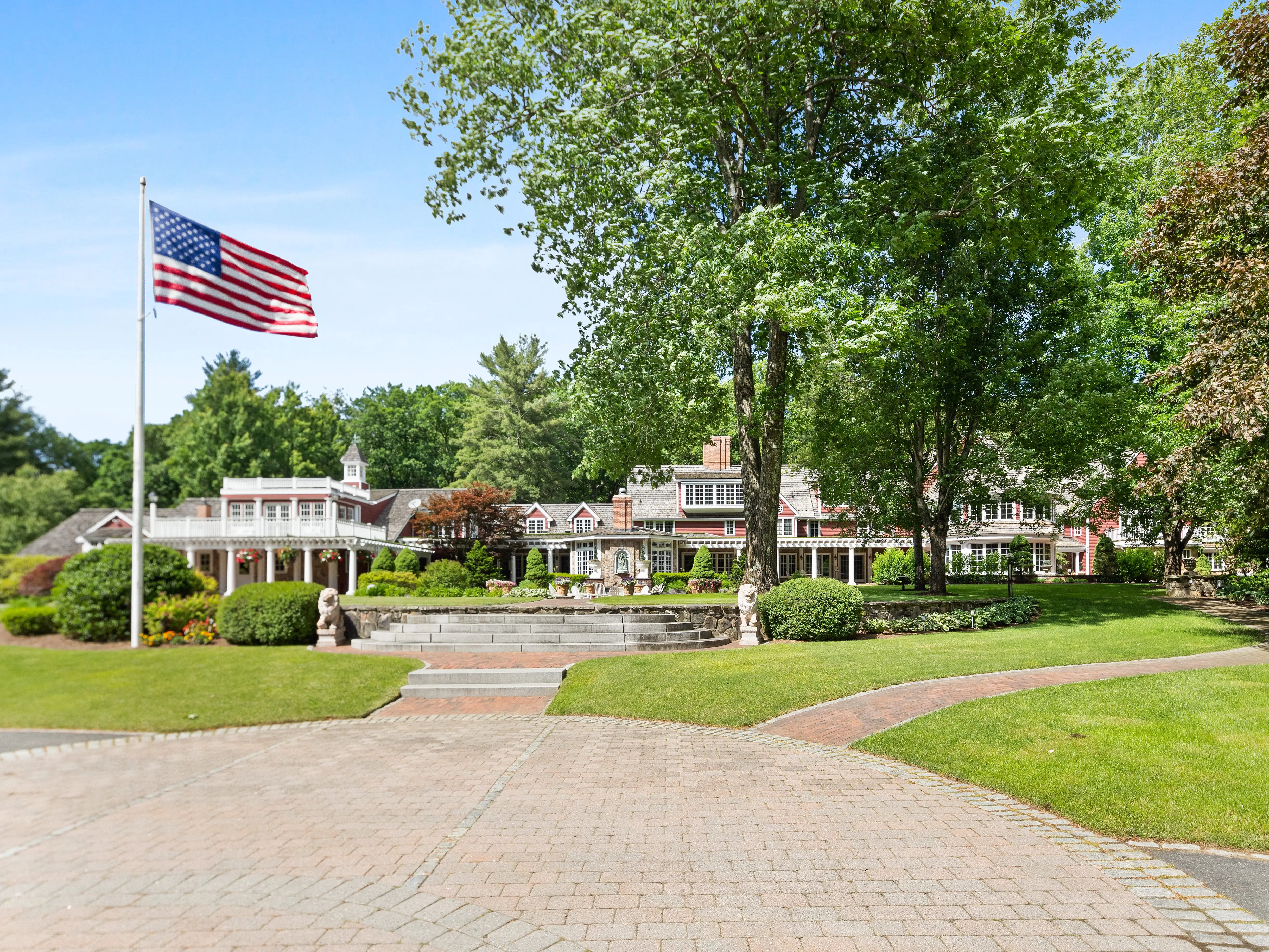 Yankee Candle founder's estate hits the market