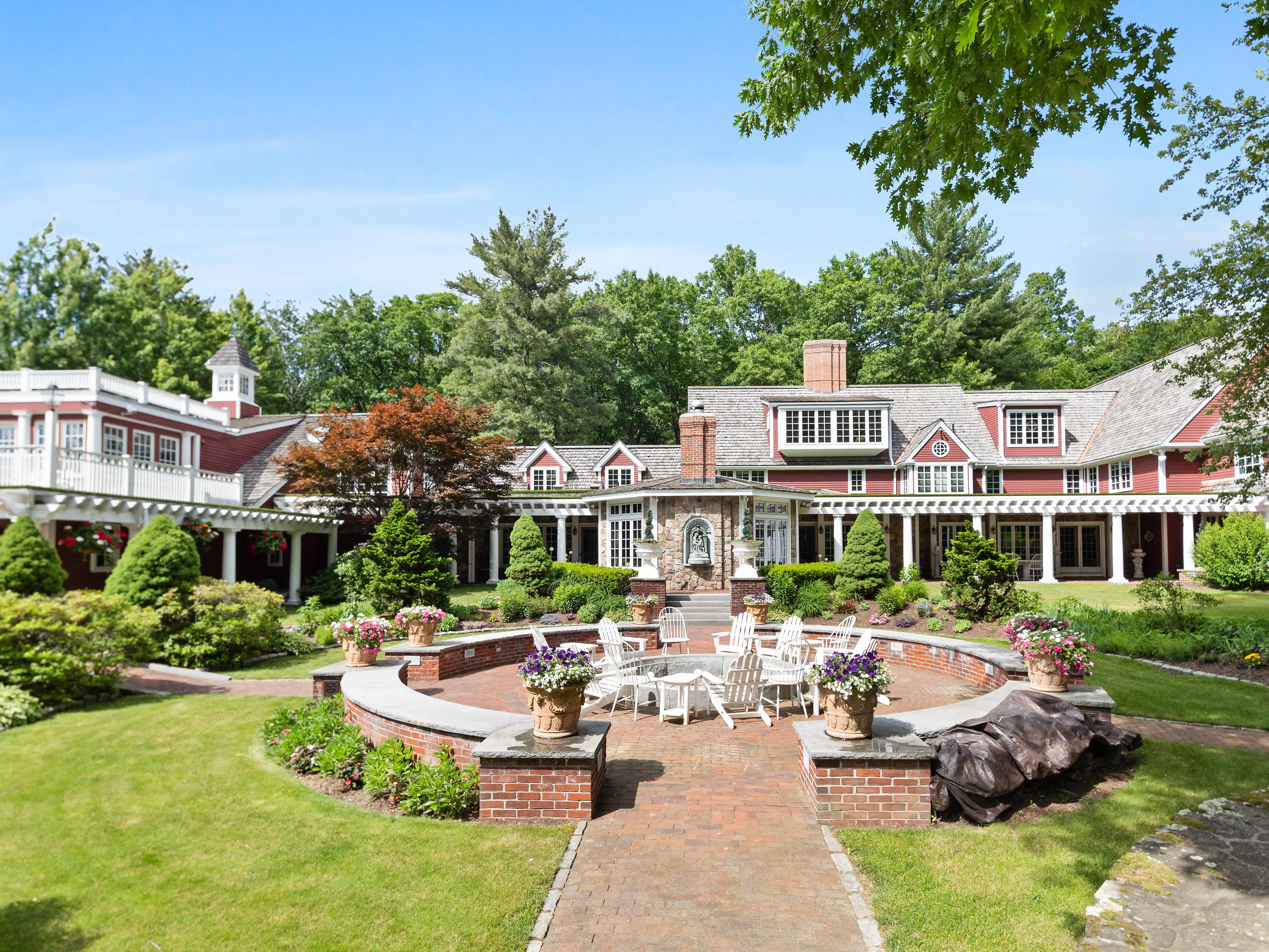 Yankee Candle founder's estate hits the market