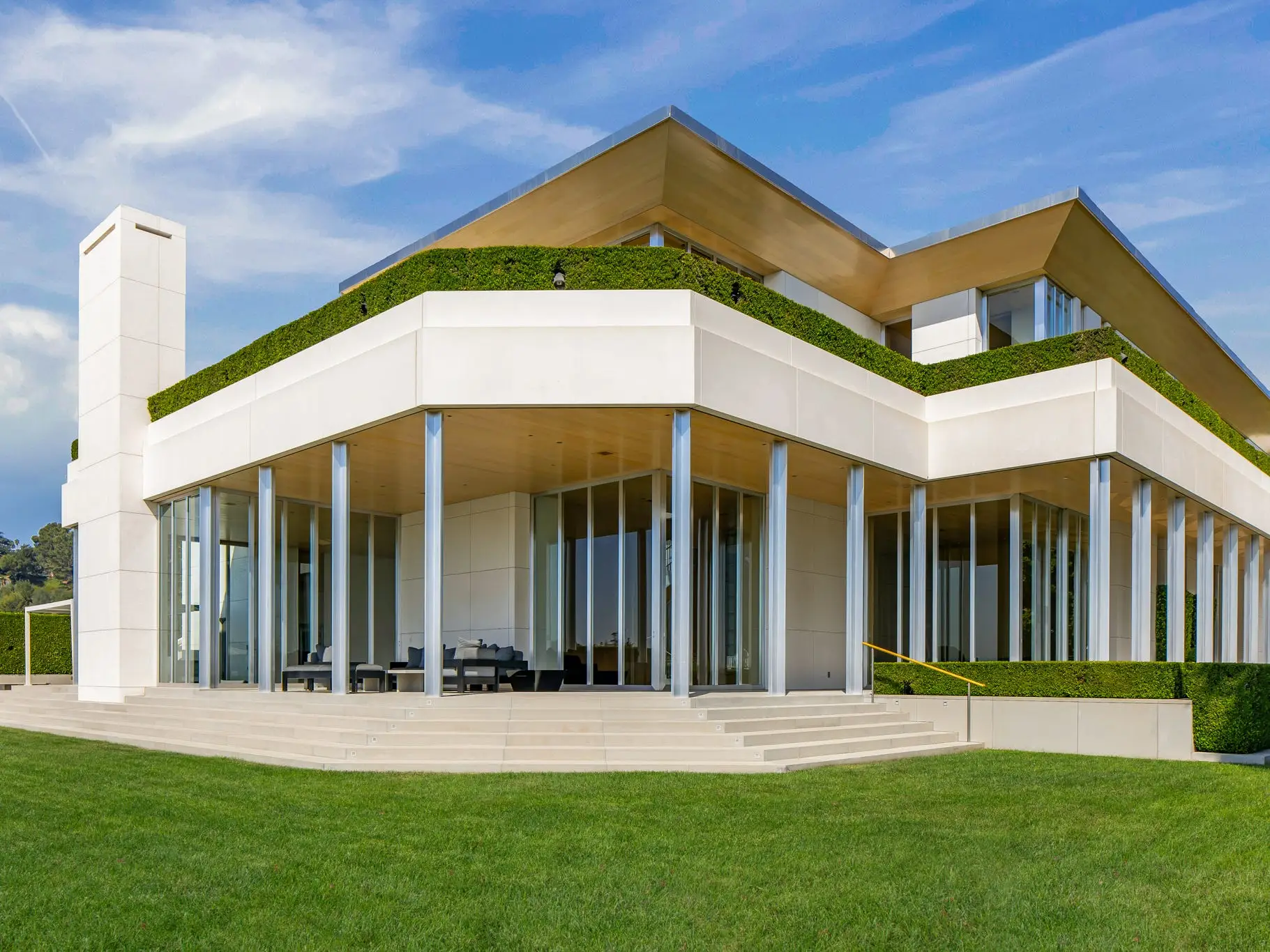 exterior of pritzker estate
