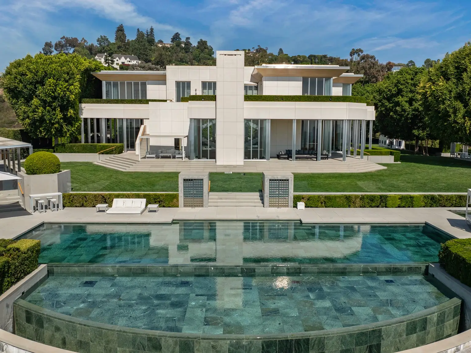 exterior of the pritzker estate