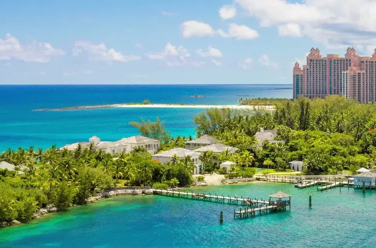 I was born and raised in The Bahamas. Here are 11 of the biggest mistakes I watch tourists make.