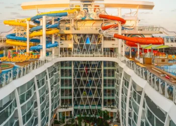 Seasoned cruisers say you should know these 8 things before setting foot on your first cruise