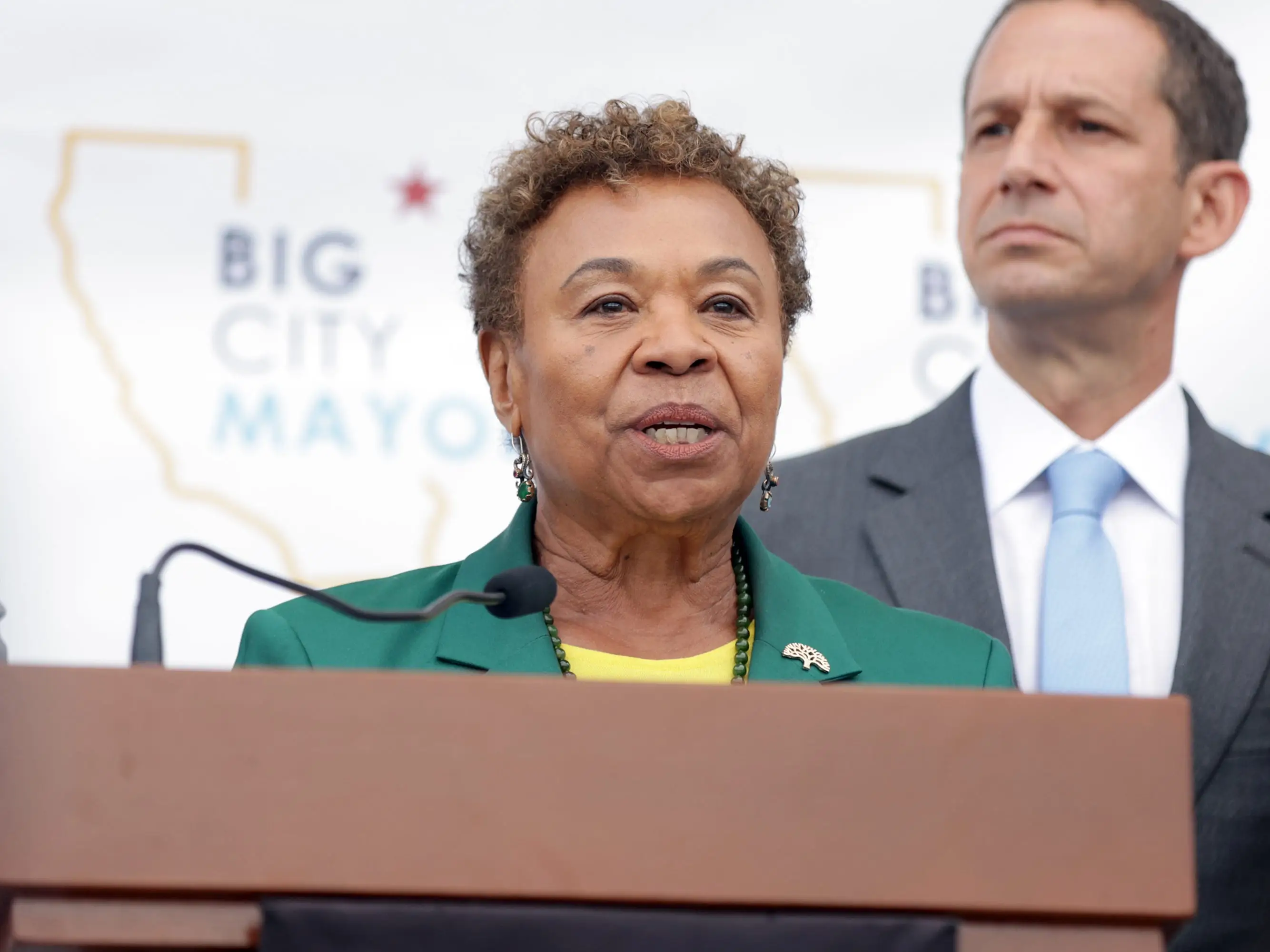 Oakland Mayor Barbara Lee