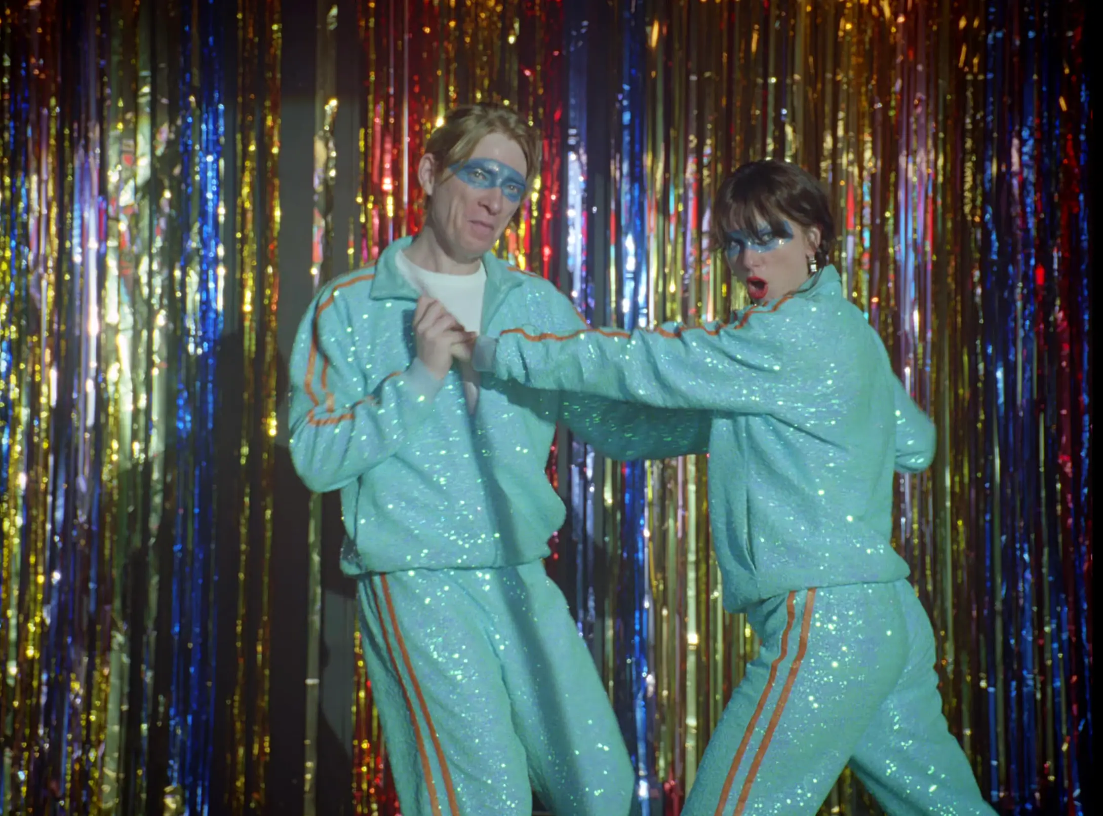 Domhnall Gleeson and Taylor Swift in the 