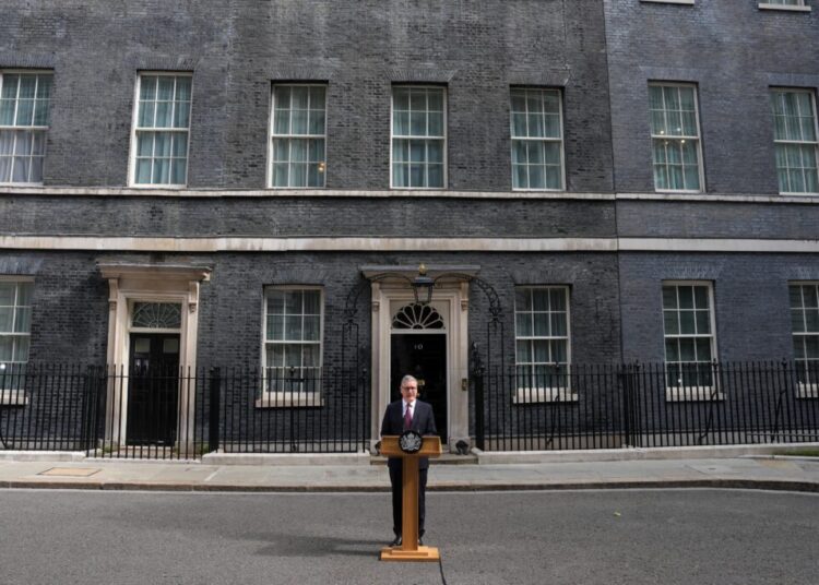 As Starmer quits, collapse of U.K.’s mainstay parties mirrors global trend