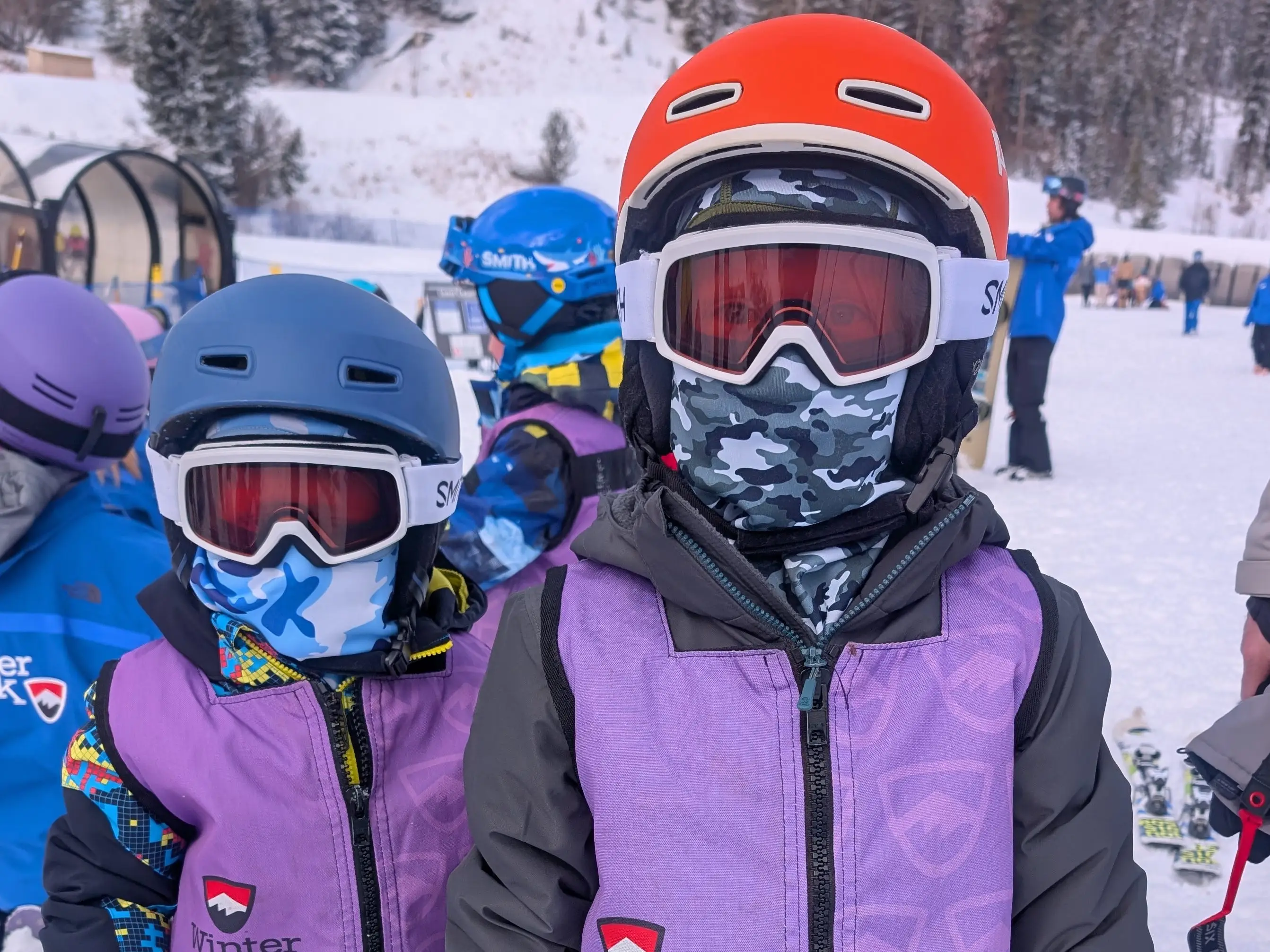 Kids in ski gear