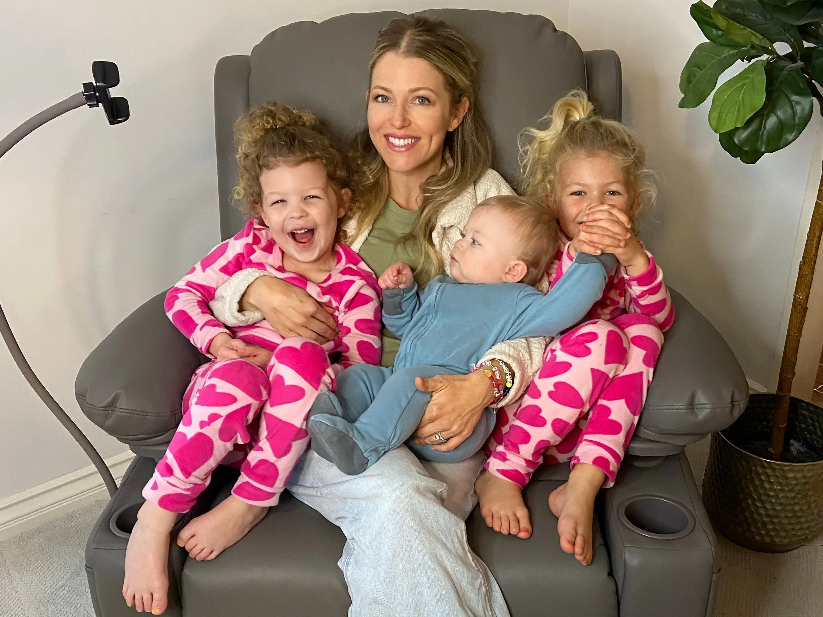Gabby Zappia with her 3 children