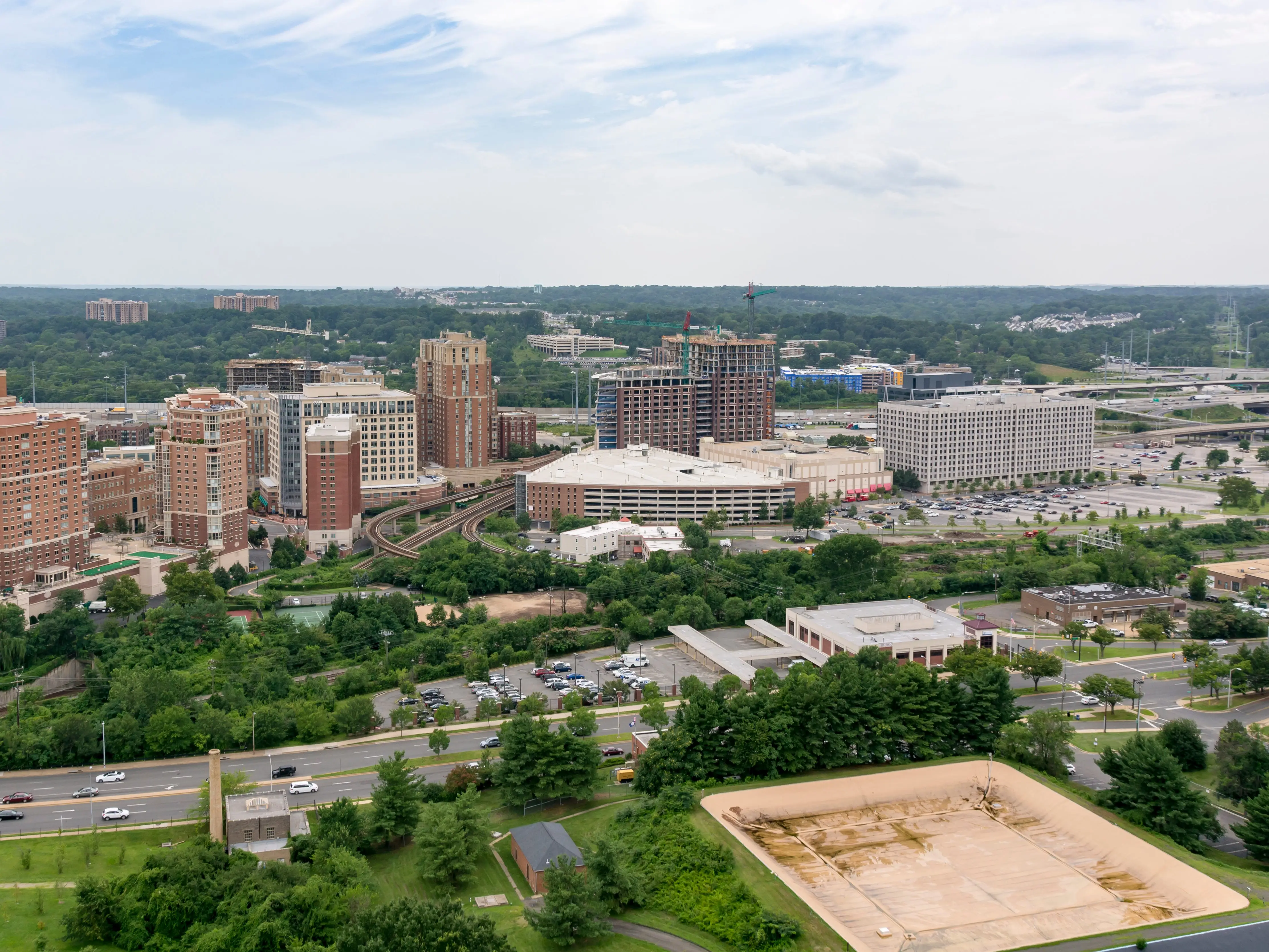 The skyline of Alexandria, Virginia, USA and surrounding areas as seen from the top of the George Washington Masonic Temple.