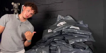 I’m a 20-year-old who made over $100,000 in one year selling clothes on Vinted