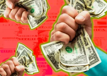 7 things every worker should know before negotiating salary, according to compensation coaches
