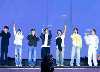 An app made viral by K-pop’s top stars asks people to share what AI can’t replace: an unedited glimpse of real life
