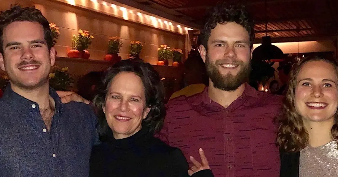 I started my company when I had stage 4 lung cancer. Now, my 3 adult kids are involved, and we made $21m last year.