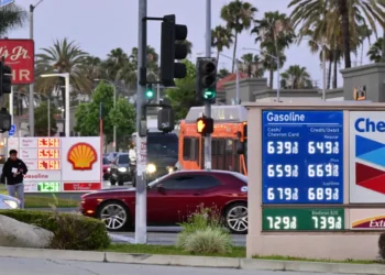 Here’s how much the Iran war is costing US households, according to Moody’s