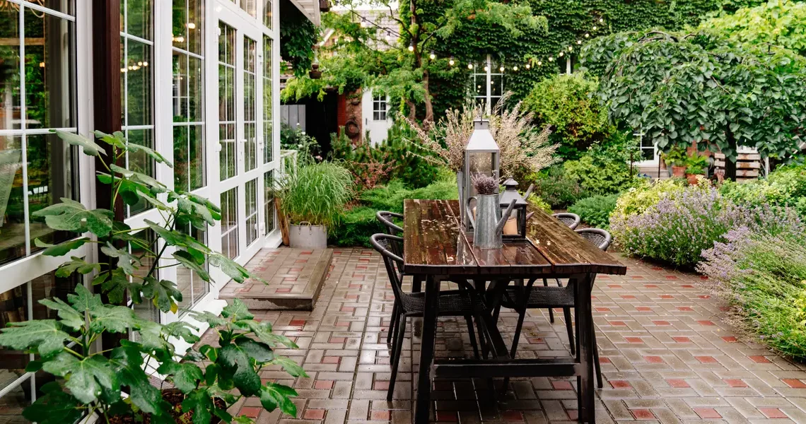 5 backyard trends that are in this year, and 4 that are out, according to landscapers, gardeners, and interior designers