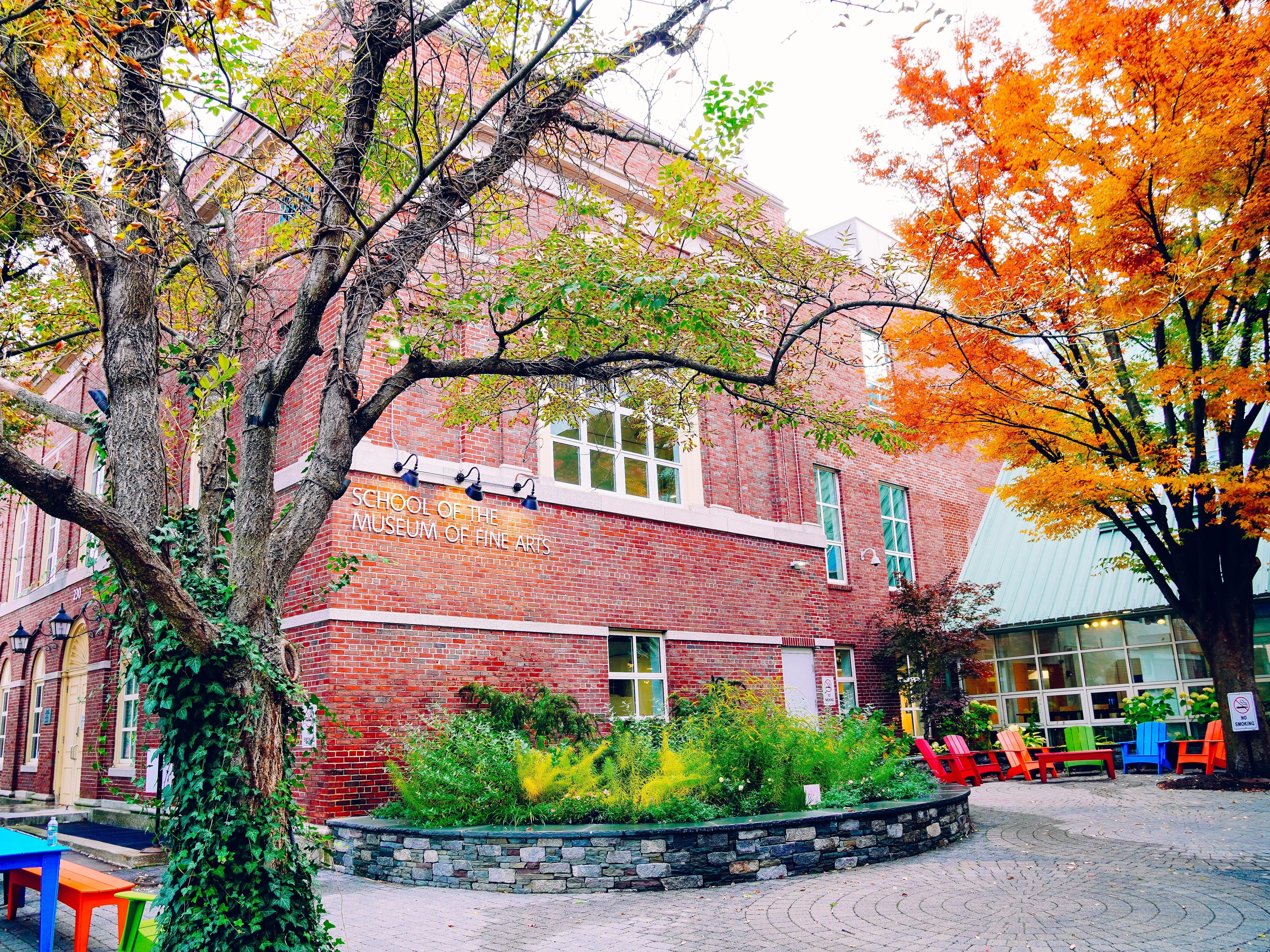 Boston, Massachusetts, USA: 10 25 2025: The fall foliage landscape of Tuft University School of the Museum of Fine Arts