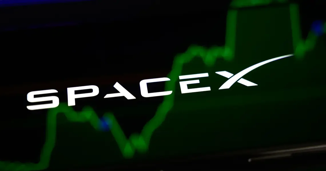 SpaceX wants to raise $75 billion for a record-setting IPO