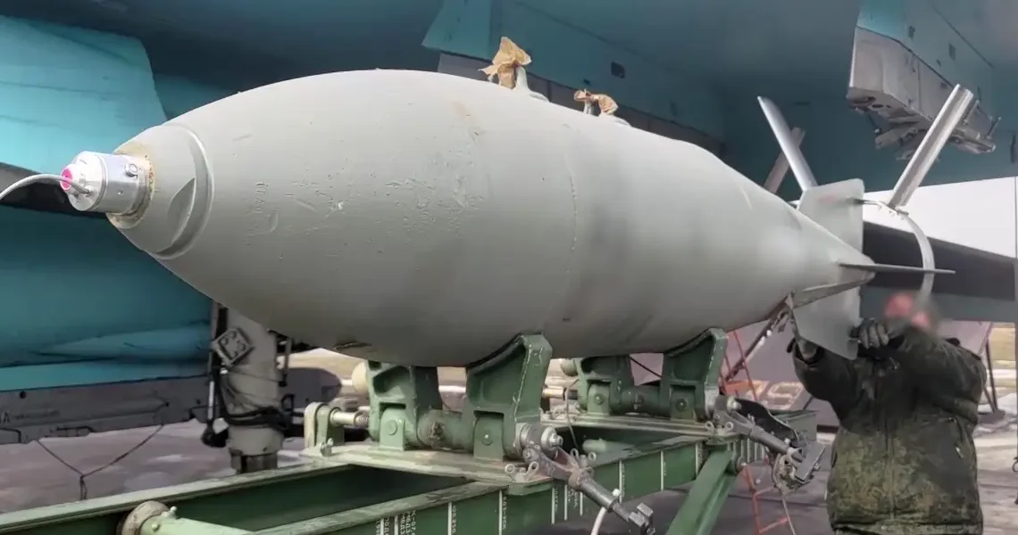 Russia repeatedly bombing itself with glide munitions shows crew fatigue, bad training: UK intel