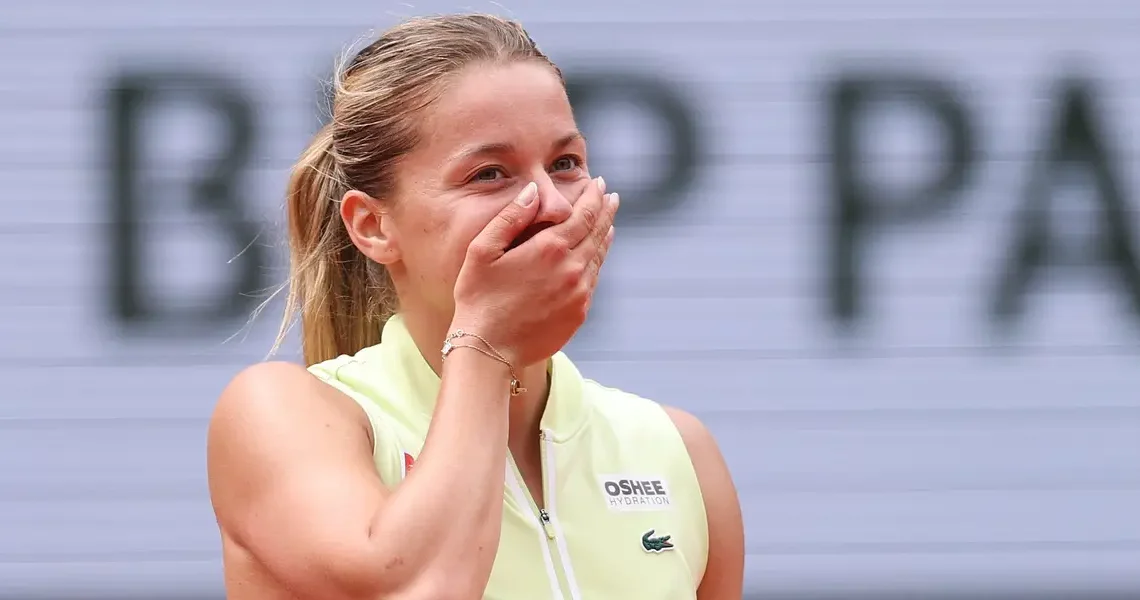 A 24-year-old tennis pro struggled to pay for her hotel. Her Cinderella run at the French Open just earned her a 7-figure paycheck.