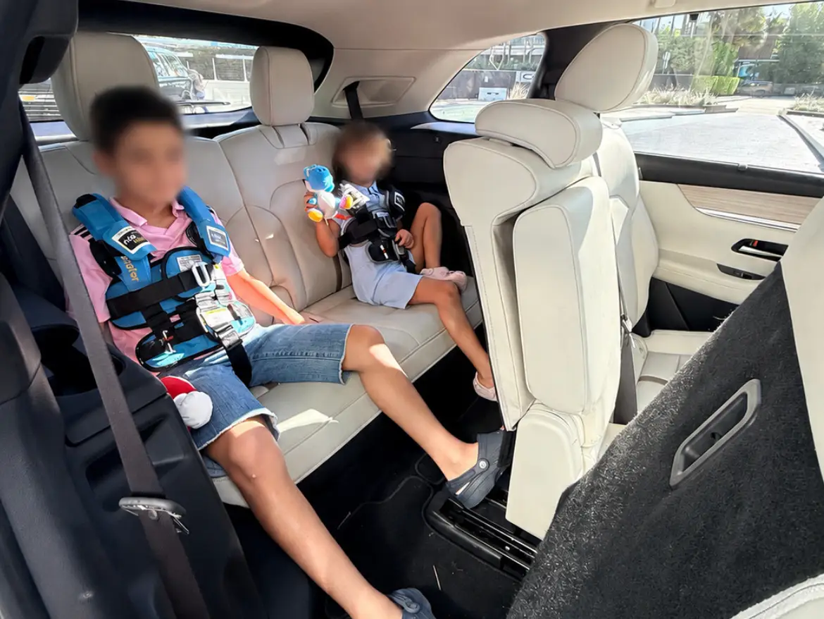 Kids in car