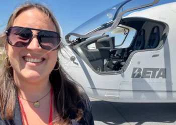 I flew on a startup’s one-of-a-kind electric plane that could reshape air travel by 2027