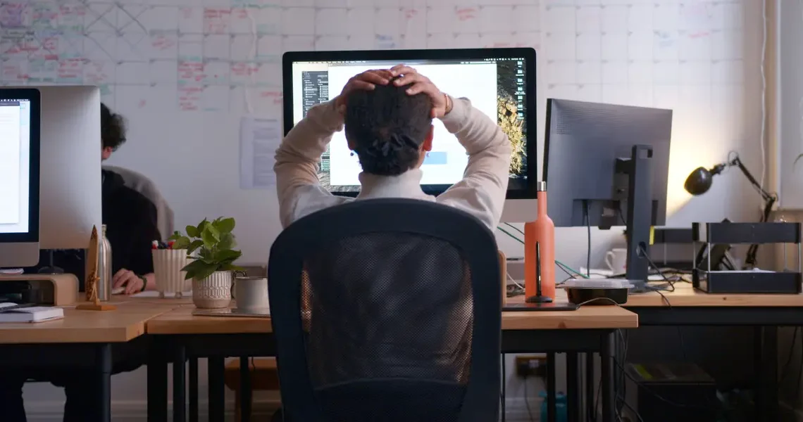 I study mentally strong people. Here are 5 signs you’re overwhelmed at work — not burned out