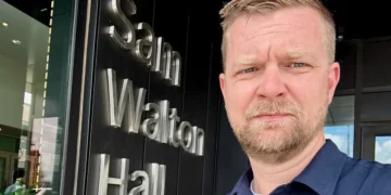 I went to Walmart’s HQ and saw how AI is changing what people see, buy, and how fast they get it