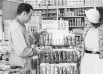 Photos of the first supermarkets show how grocery shopping has transformed over the last century