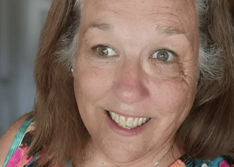 I gave up my career at a Fortune 500 company to care for my mom full-time. Now, I struggle to pay my bills.