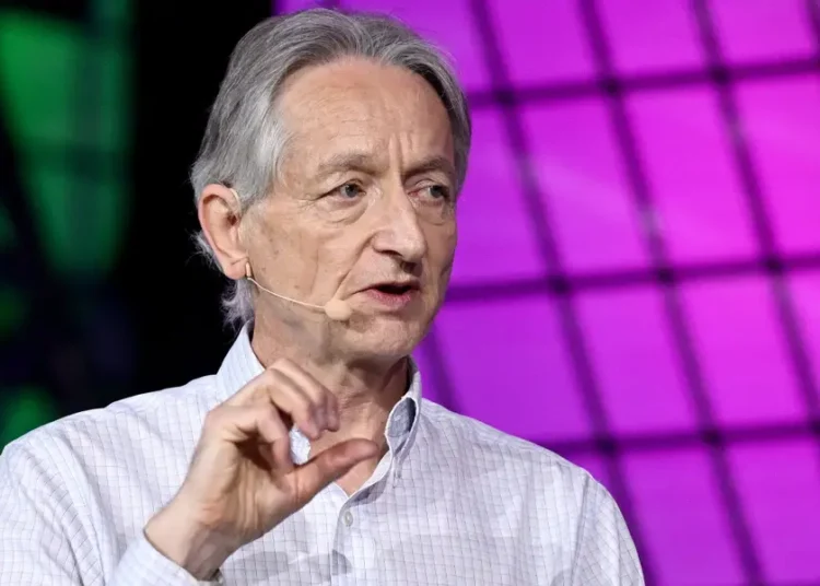 ‘Godfather of AI’ Geoffrey Hinton says the war in Ukraine changed his view of military AI