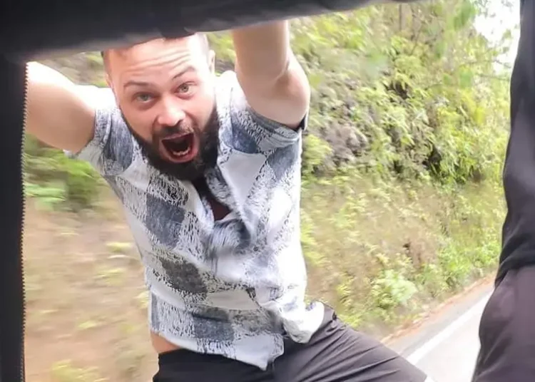 I won salesperson of the year, then used FIRE to walk away — and move to Argentina