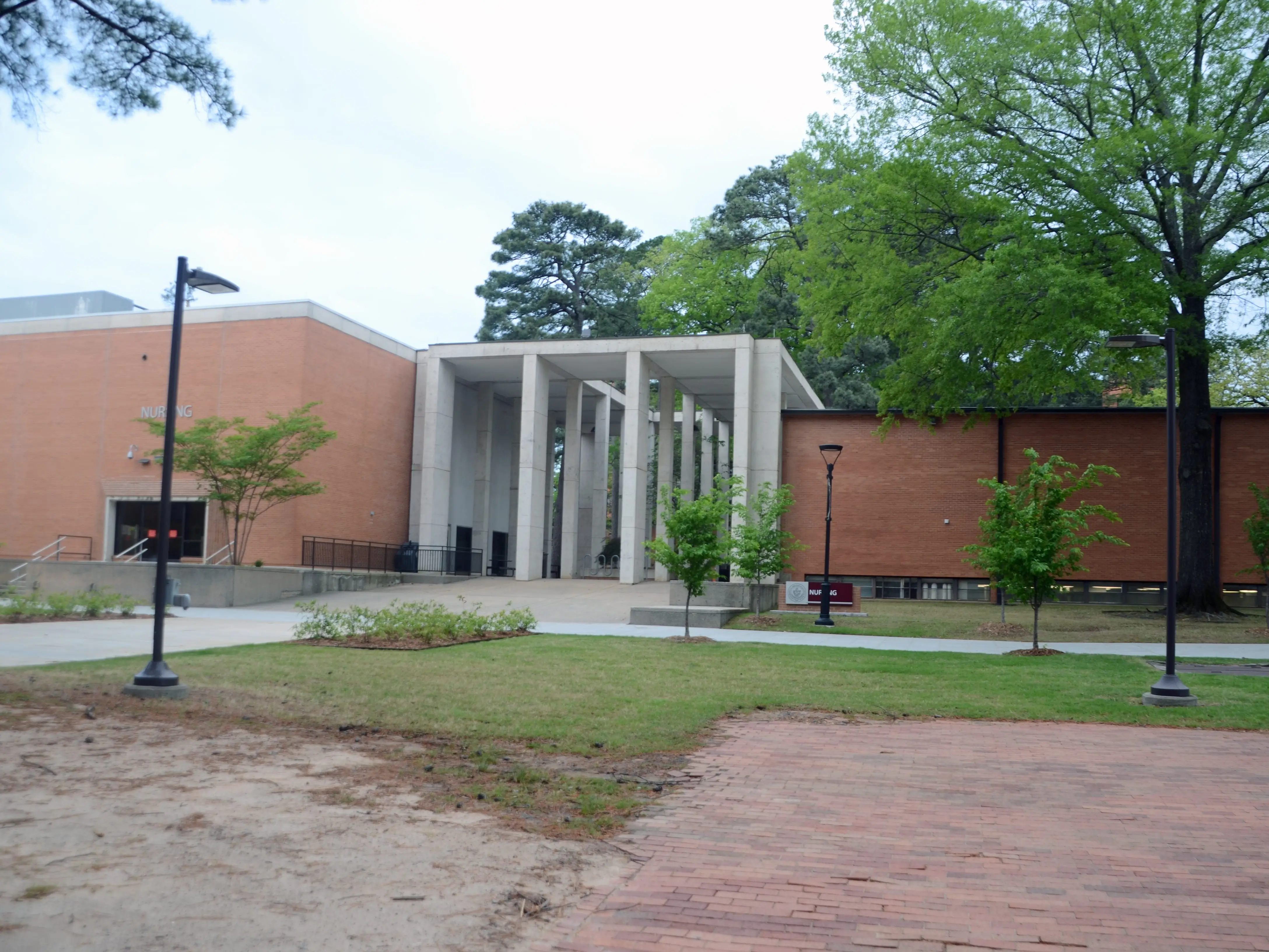Exterior view of the academic block at the University of Arkansas for Medical Sciences (UAMS) campus, where the College of Nursing is prominently housed.  Little Rock, AR, USA on April 18, 2025