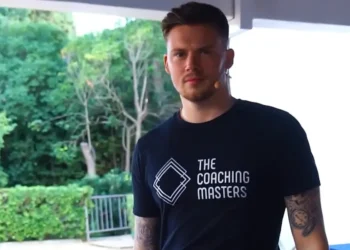 Self-proclaimed psychopath built a $25M life coaching business. He says emotional detachment helped him get there.