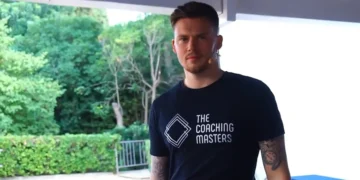 Self-proclaimed psychopath built a $25M life coaching business. He says emotional detachment helped him get there.