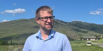 After get laid off by Amazon and Microsoft, he focused his job search on where tech was headed next