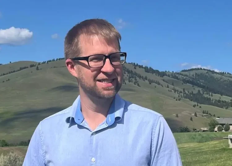 After get laid off by Amazon and Microsoft, he focused his job search on where tech was headed next