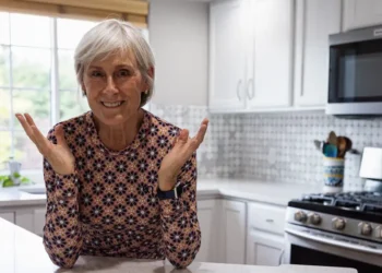 I saved about $16,000 by not using a traditional agent to sell my home. I used an AI-powered online service instead.