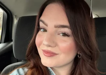 I went viral on TikTok making $100 a day for 100 days by testing different side hustles — only 3 were worth sticking with