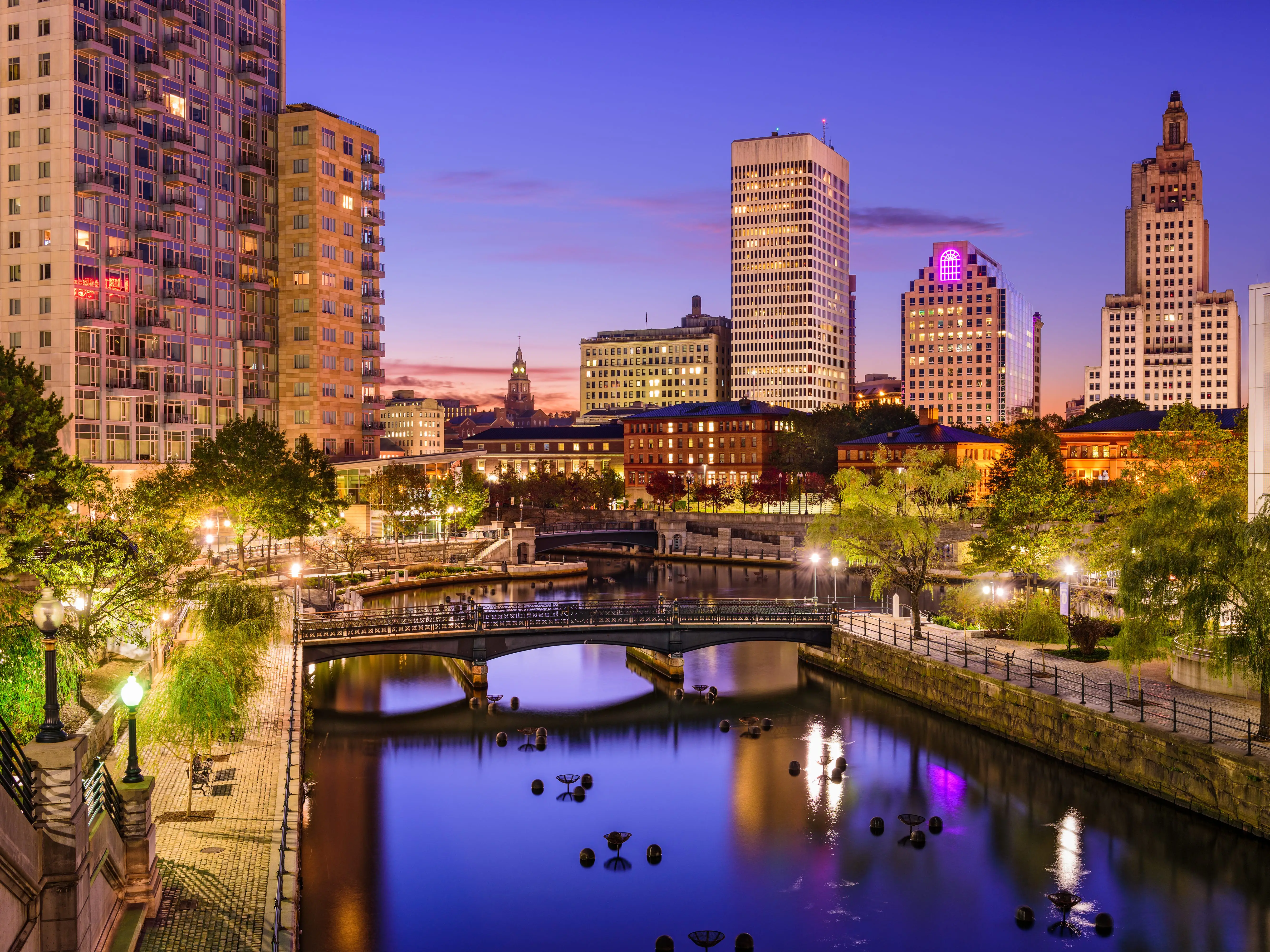 Providence, Rhode Island, USA park and skyline.