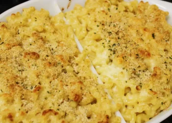 I tried Martha Stewart’s and Ina Garten’s baked mac and cheese recipes. The best added an unexpected ingredient.