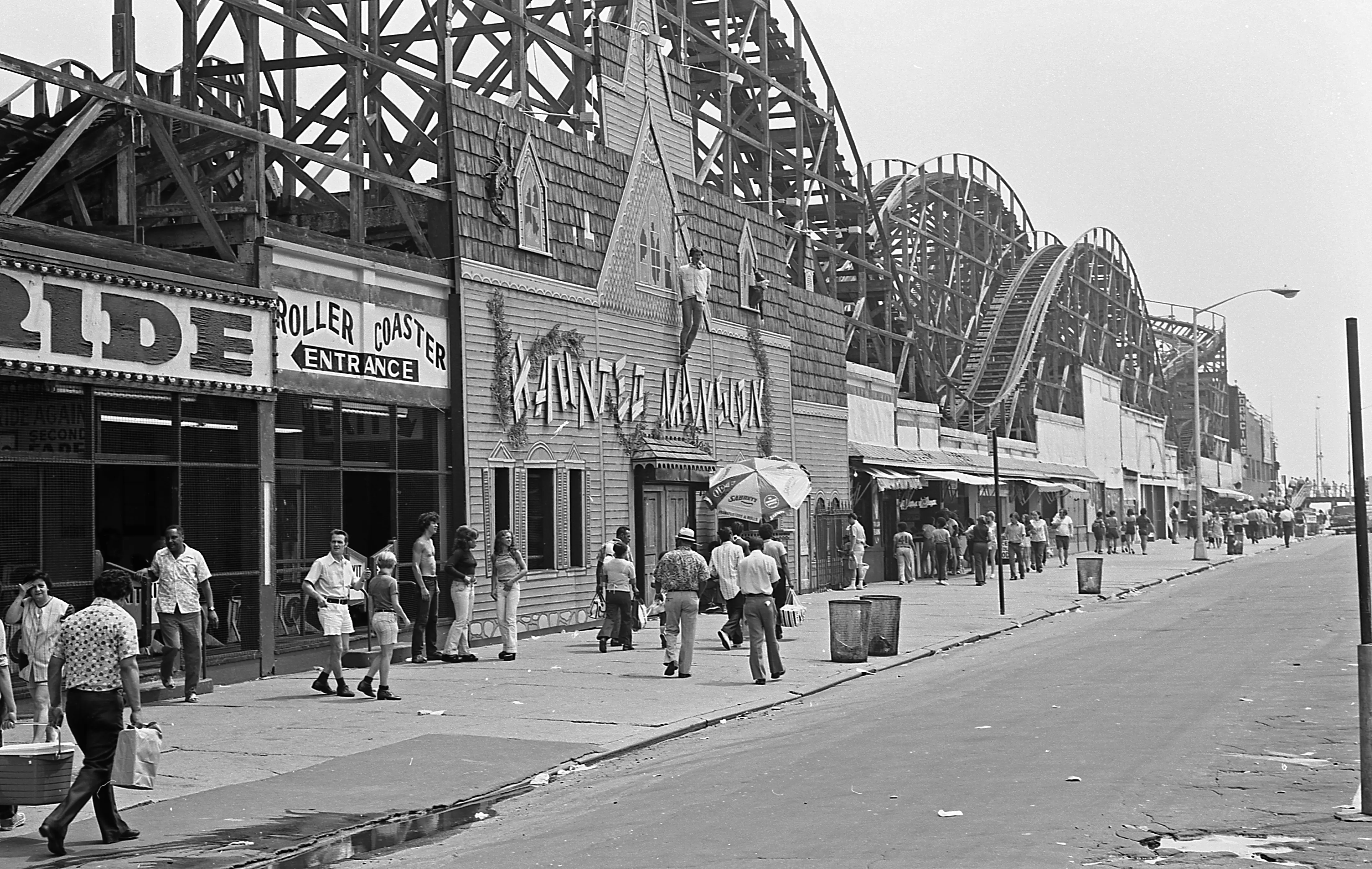 'Tornado' Rollercoaster, Coney Island