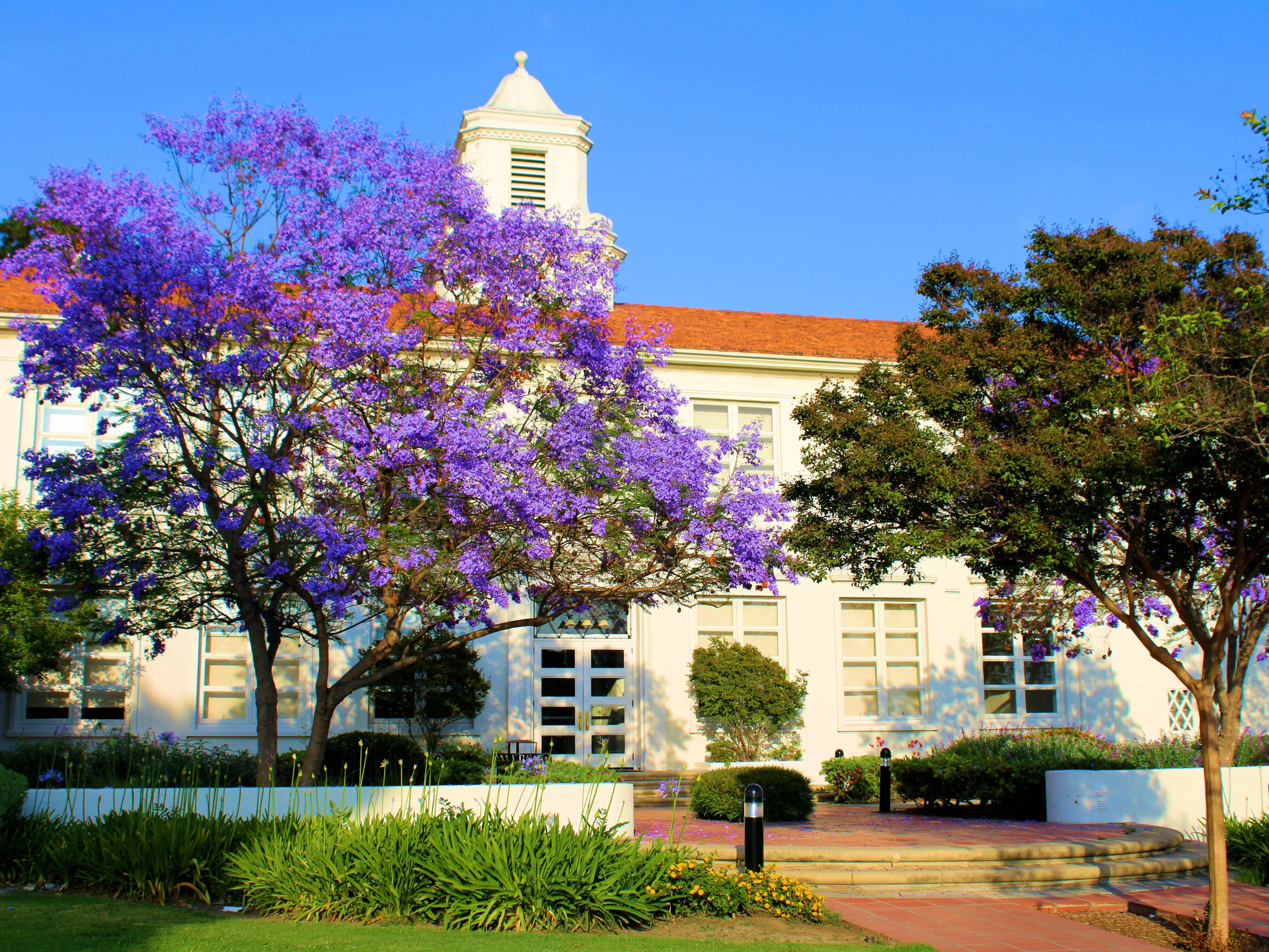 Whittier College