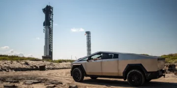 Better off together? Investors weigh up a potential SpaceX-Tesla merger