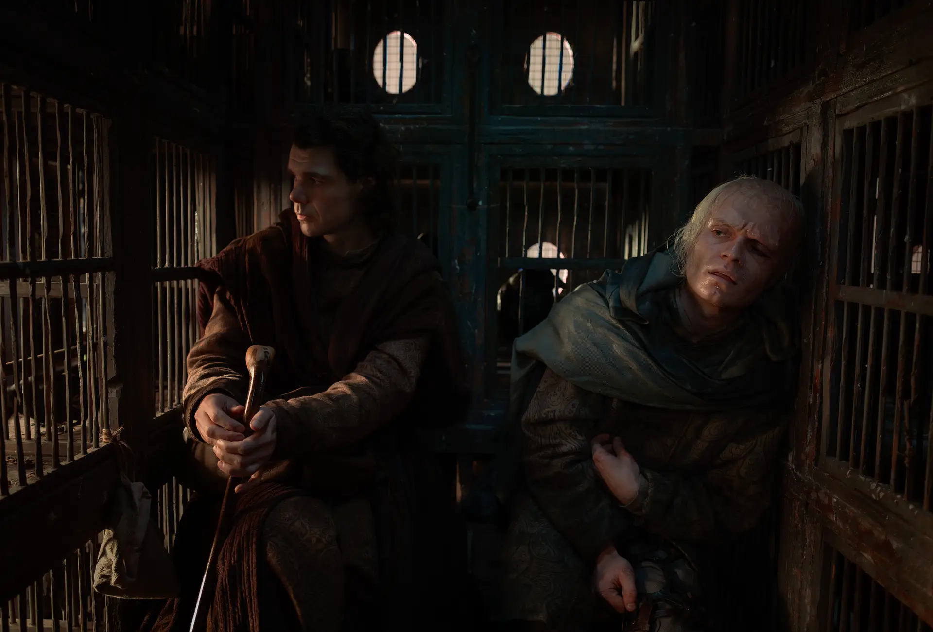 Matthew Needham and Tom Glynn-Carney as Larys and Aegon in 