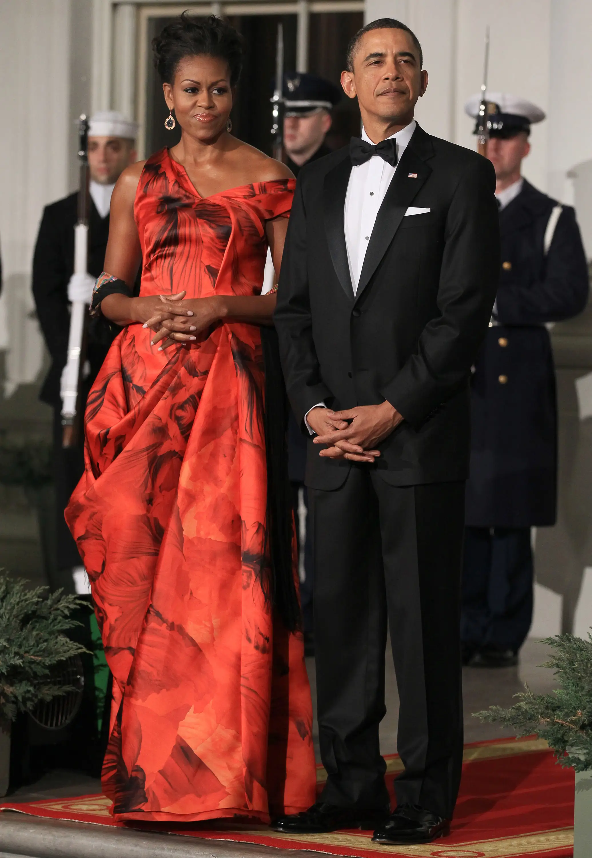 Barack Obama and Michelle Obama welcome Chinese President Hu Jintao for a State dinner at the White House in January 2011.